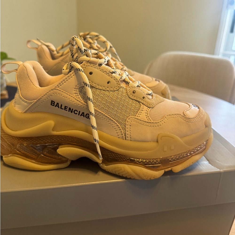 Balenciaga Cream and Tan Sneakers - Picture 10 of 14